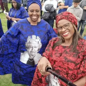 Nigerian Ladies Storm Queen Elizabeth's Burial In The UK Dressed In Their Asoebi Clothes (Photos)